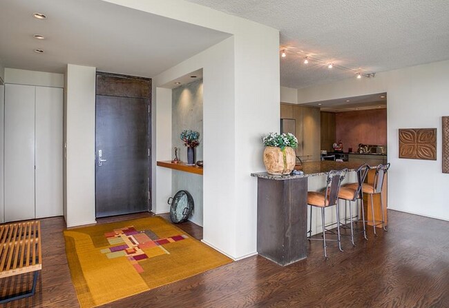 Foto del edificio - 3310 Fairmount St
