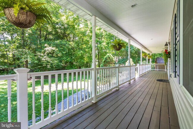 Foto del edificio - 1577 Chestnut Ridge Rd