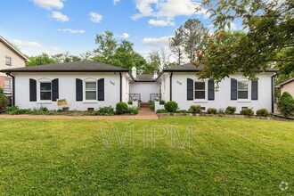 Building Photo - 258 Carriage Dr