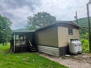 Building Photo - 8297 PA-120