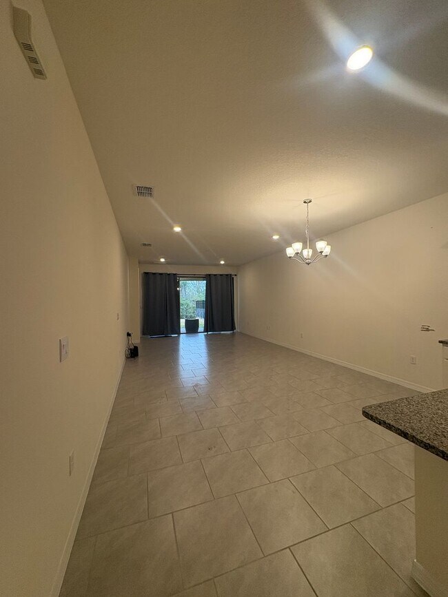 Building Photo - Charming 2-Bed 2-Bath Home 55+ community