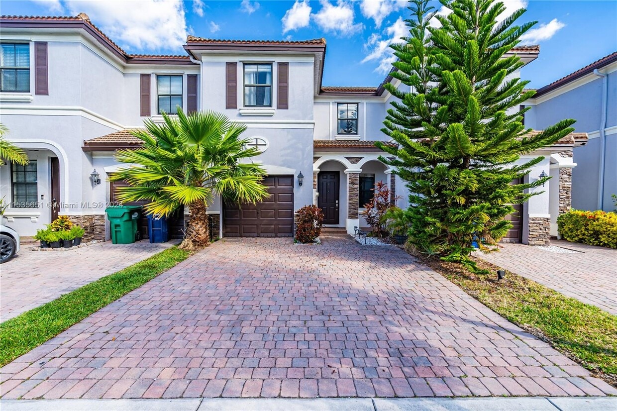 11669 NW 88th Ln, Doral, FL 33178 Townhome Rentals in Doral FL