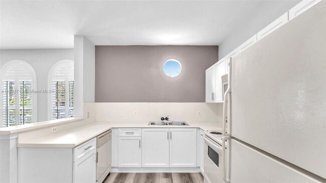 Building Photo - 4465 SW 160th Ave