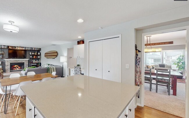 Building Photo - This Gorgeous 4 Bedroom Home is Located in...