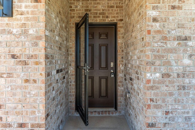 Foto del edificio - 2837 Patriot Ridge Dr