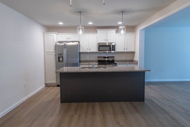 Building Photo - 89 Beech Tree Ct
