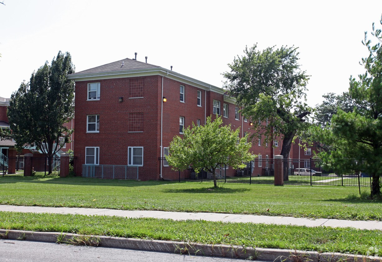 Foto del edificio - 1235-1329 Highland Ave