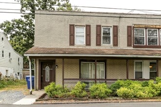 Building Photo - 212 Beaver Rd
