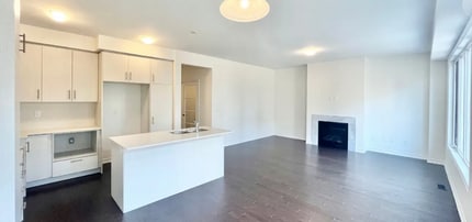 Building Photo - 23 Gemini Dr
