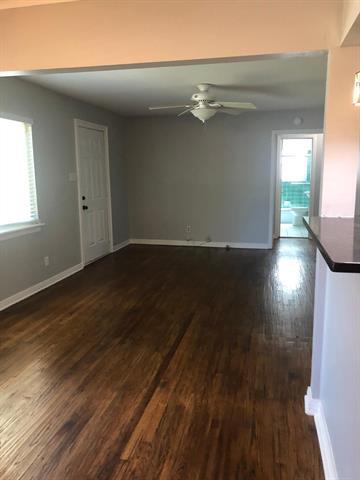 Foto del edificio - 3984 Park Ln