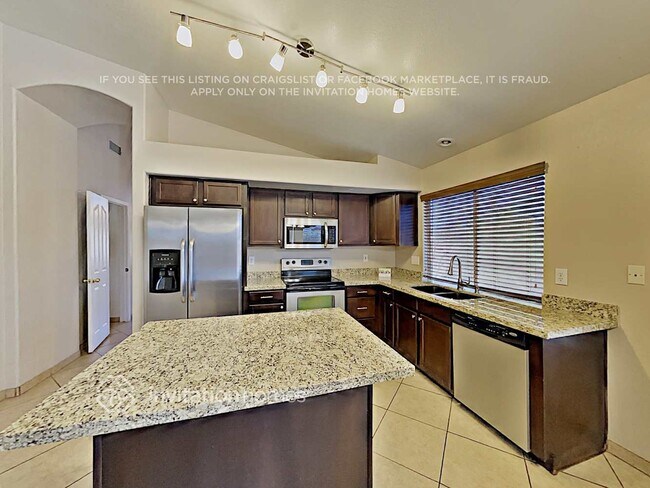 Building Photo - 2404 N 125th Dr