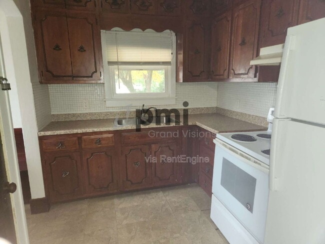 Foto del edificio - 2055 E Prairie Ave