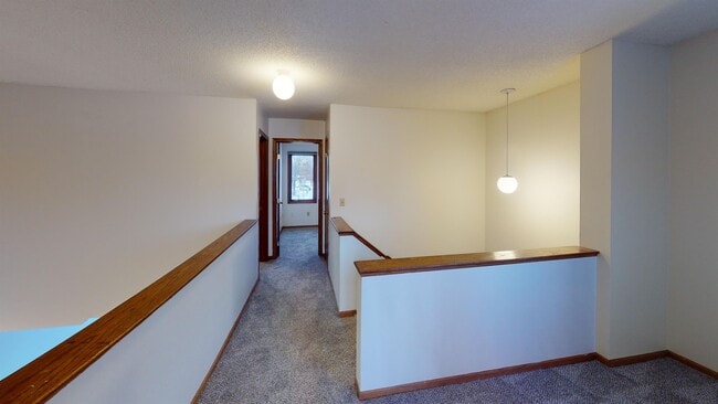 Building Photo - 1505 Little Bluestem Ct