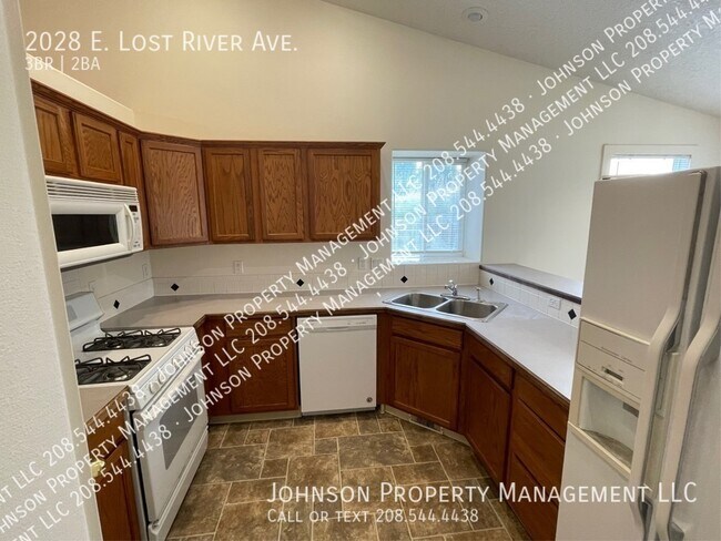 Foto del edificio - 2028 E Lost River Ave, Nampa