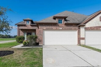 Building Photo - 9707 Tura Dr
