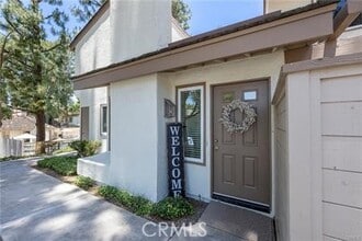 Building Photo - 801 Vista Ct