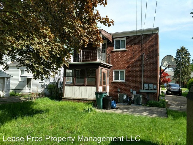 Building Photo - 509-509 Catalpa Dr