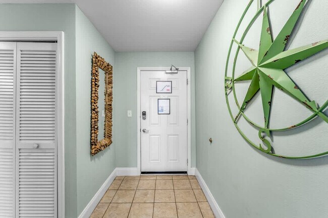 Foto del edificio - 9902 S Thomas Dr