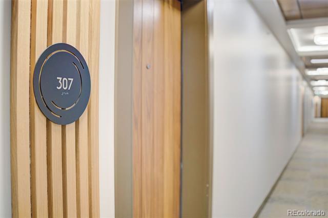 Foto del edificio - 119 S Harrison St