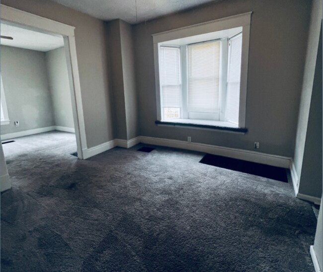 Foto del edificio - 3534 Flora Ave