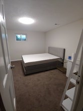 Building Photo - 4815 S Lincoln St