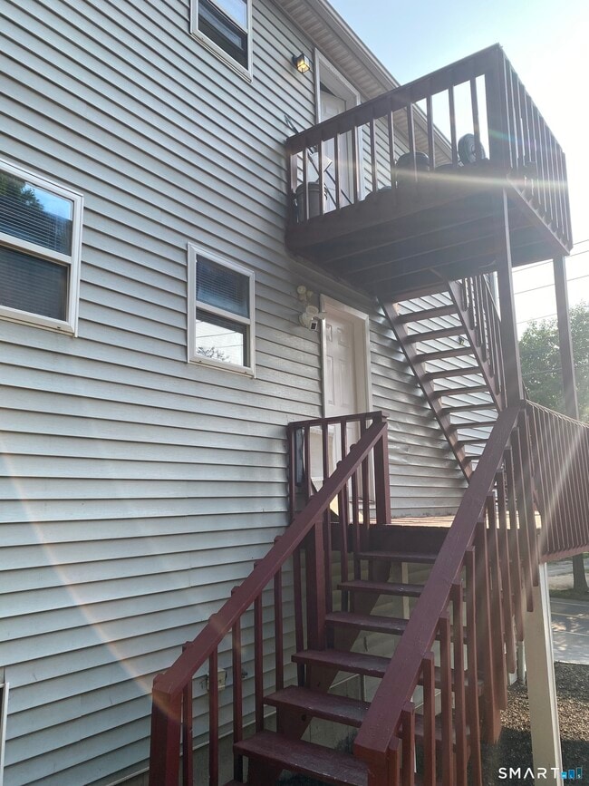 Building Photo - 1387 Quinnipiac Ave