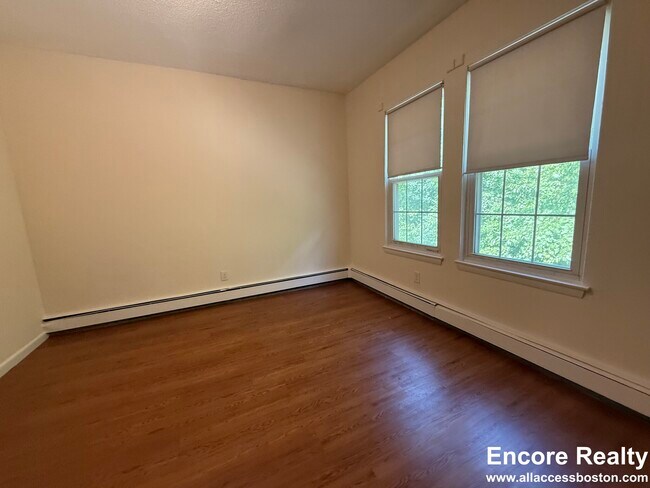 Foto del edificio - 70 S Huntington Ave