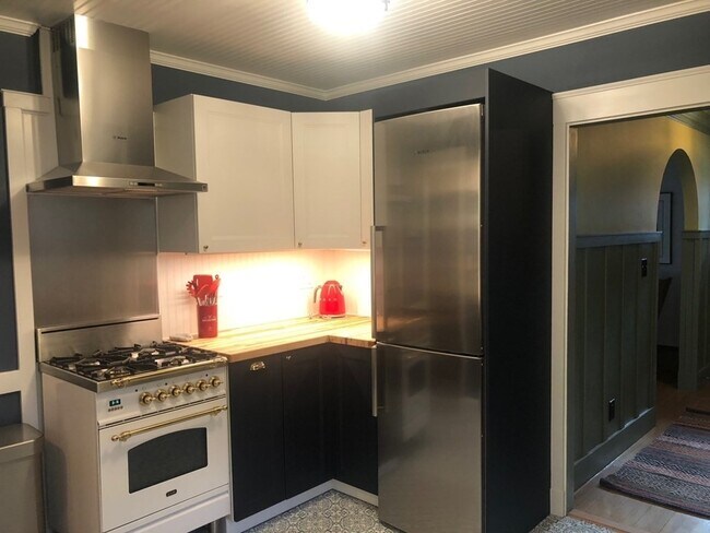 Foto del edificio - 118 Adena Rd