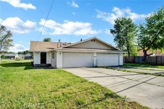 Building Photo - 19270 Mountain Meadow S