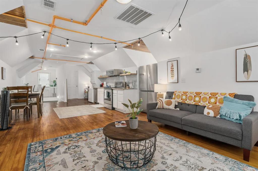 Foto principal - 2602 Isabella St