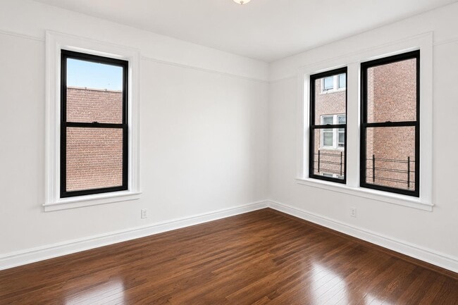 Building Photo - 21 Magaw Pl