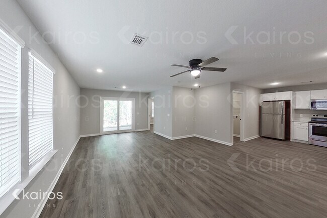 Foto del edificio - 158 Cottage Grove Rd