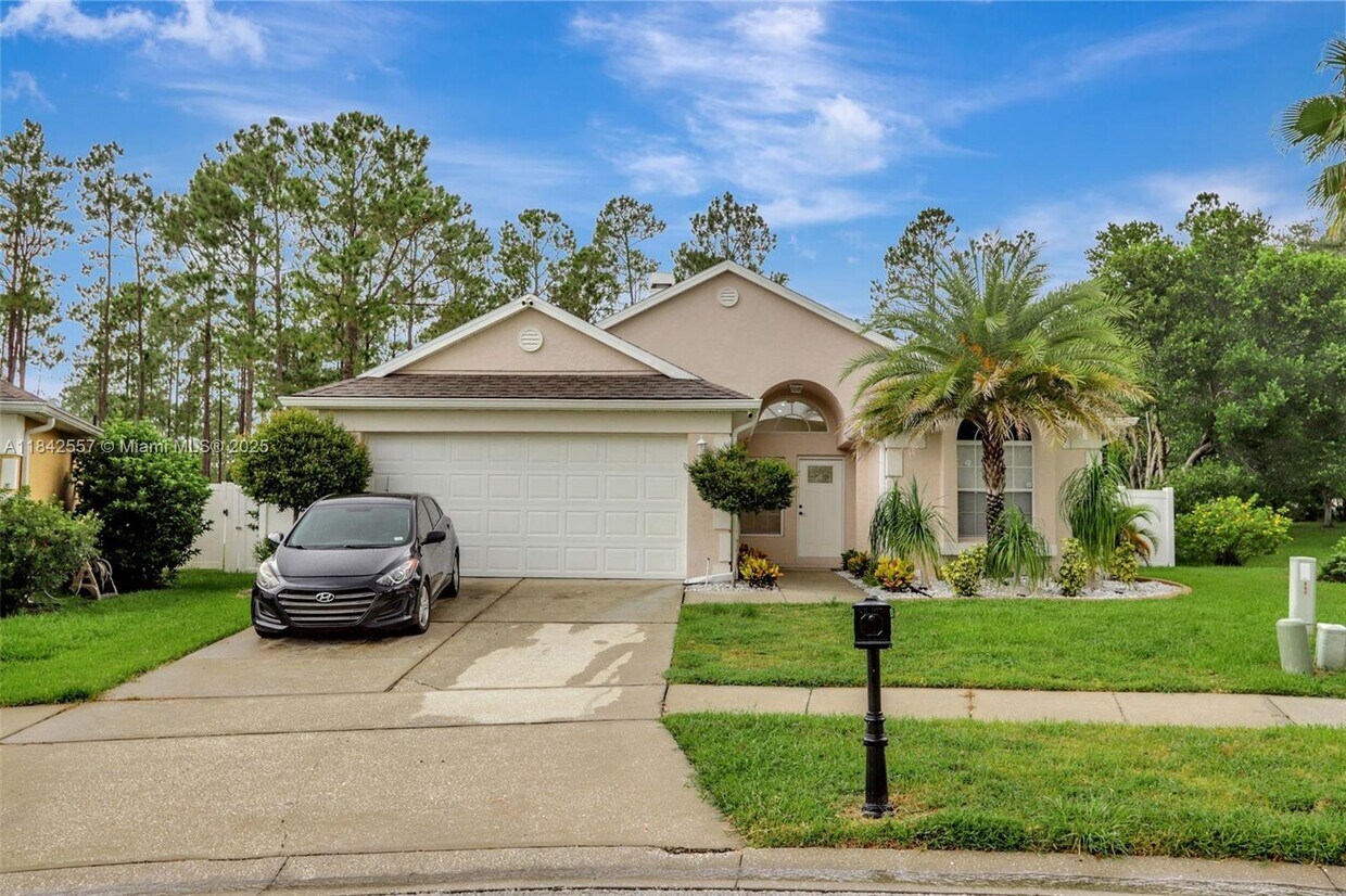 Foto principal - 502 Oxford Dr