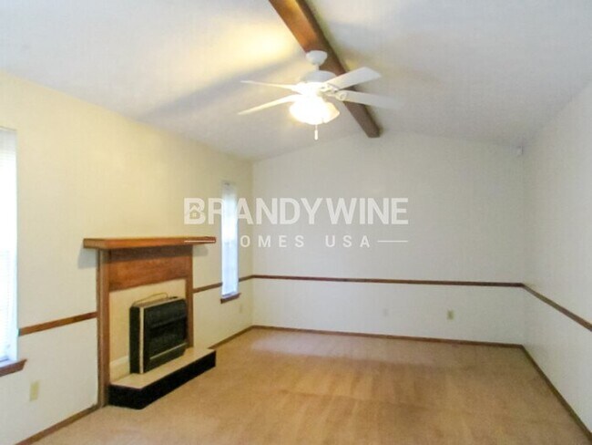 Foto del edificio - 5063 Springtree Ct