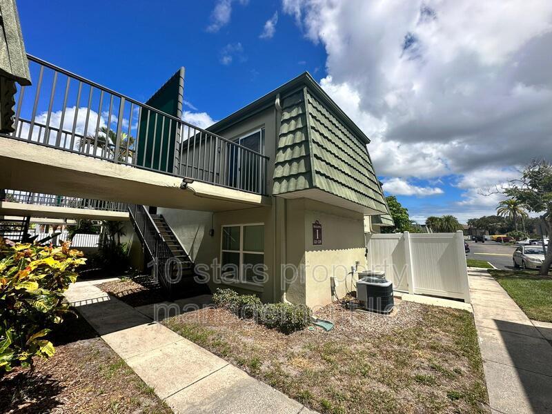 Foto principal - 1799 N Highland Ave