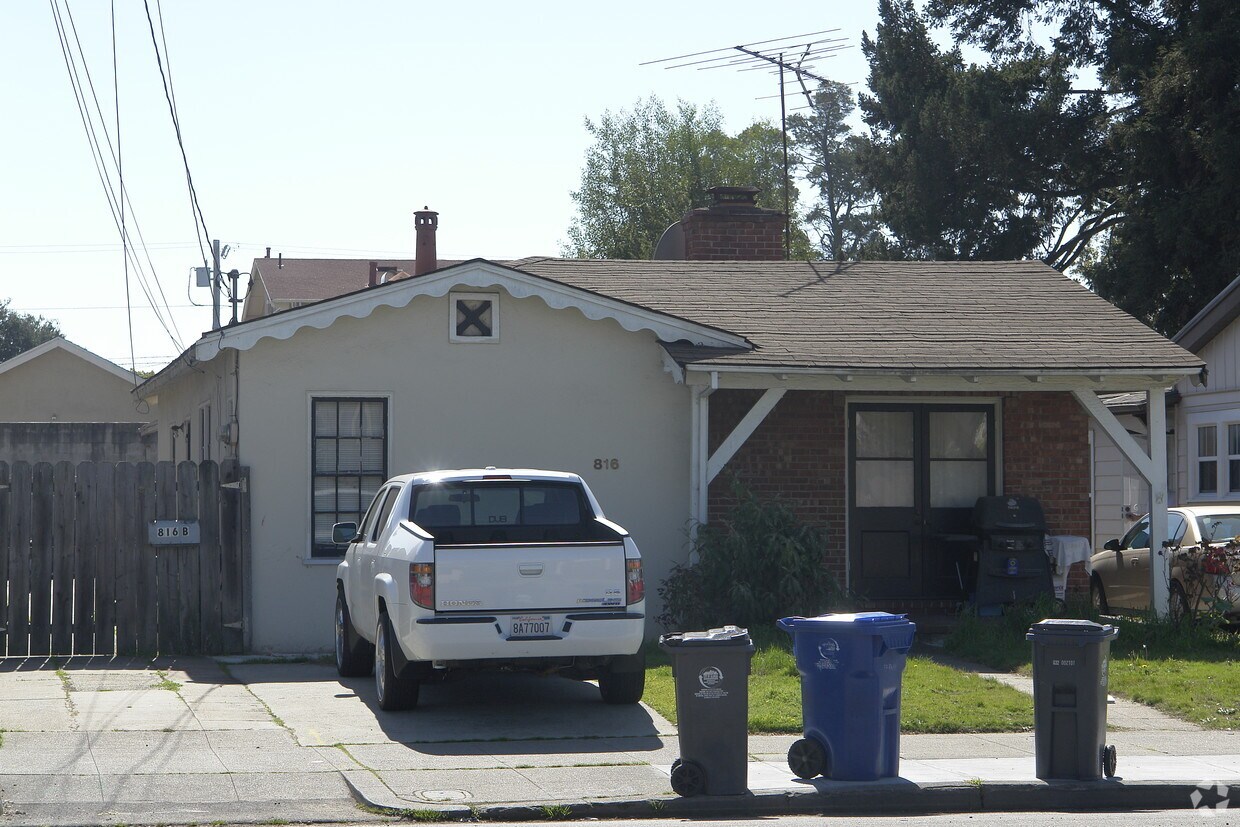 Foto del edificio - 816 Lincoln Ave