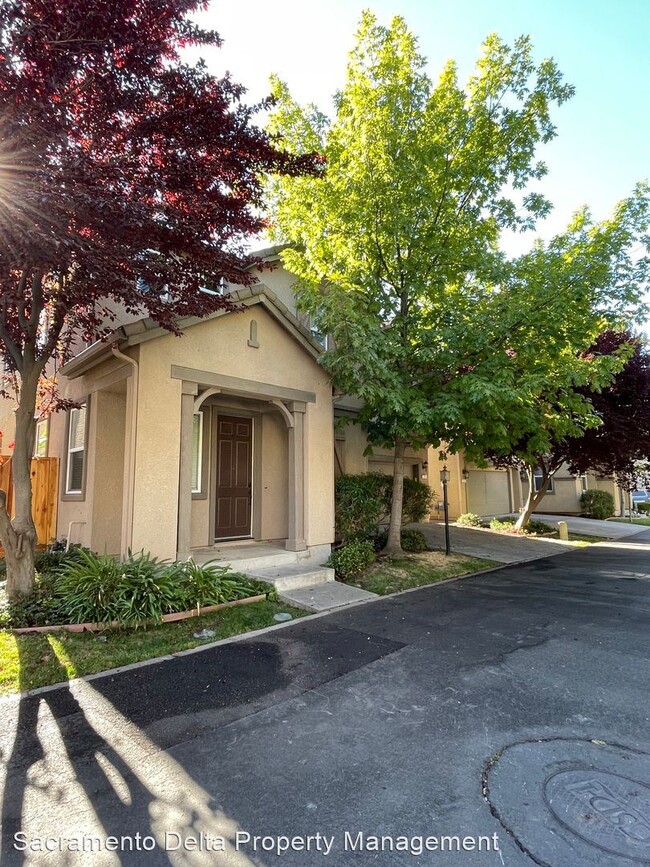 Foto del edificio - 3 br, 2.5 bath House - 10 Amagansett Place