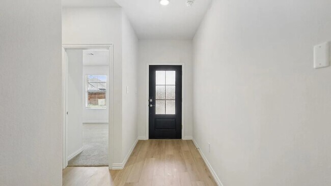 Foto del edificio - 710 Edgehurst Dr