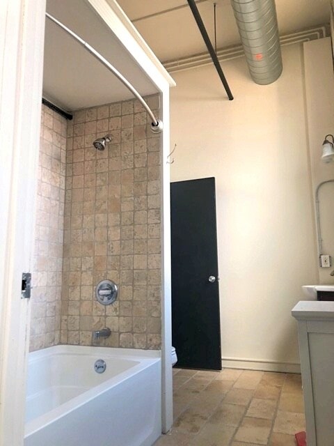 Bath - 431 Fairmount Ave