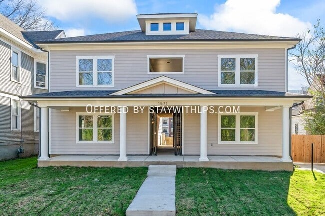 Building Photo - 1571 Court Ave