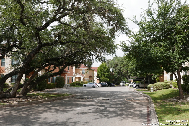 Building Photo - 6160 Eckhert Rd