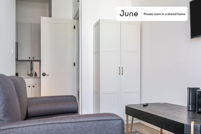 Foto del edificio - Room in Shared 2 bed/1 bath home