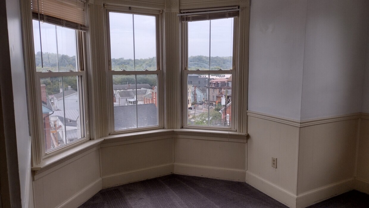 Bedroom 1 - 21 E A St