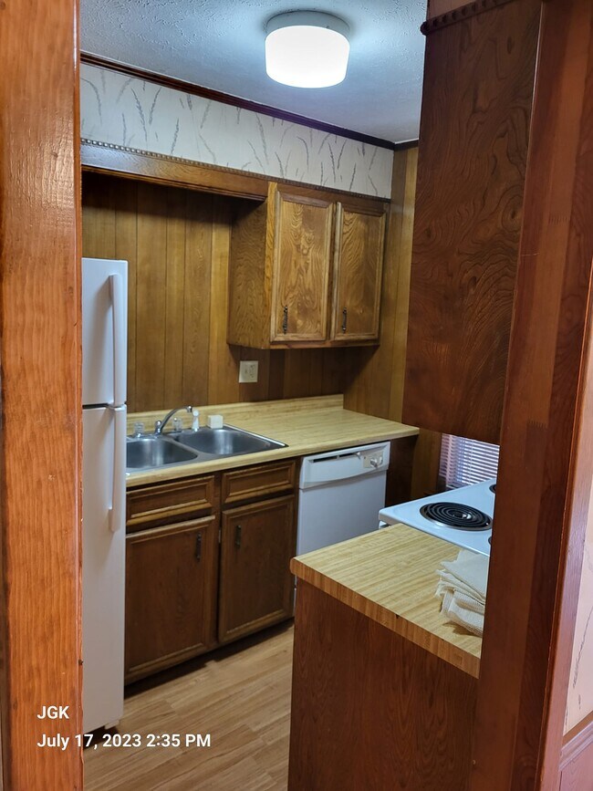 cocina - 905 N 24th St