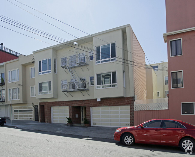 Building Photo - 1885 Filbert St