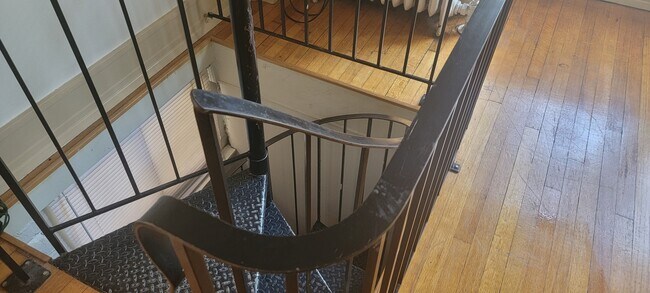 Stair leading - 6008 8th Ave