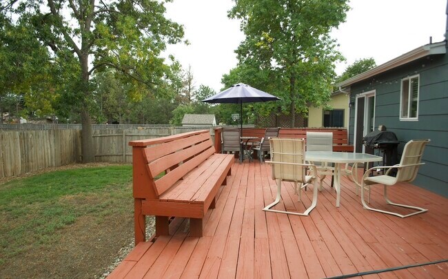 Foto del edificio - 1330 Coulter St