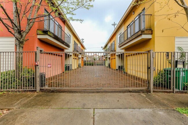 Foto del edificio - 4406 Koehler St
