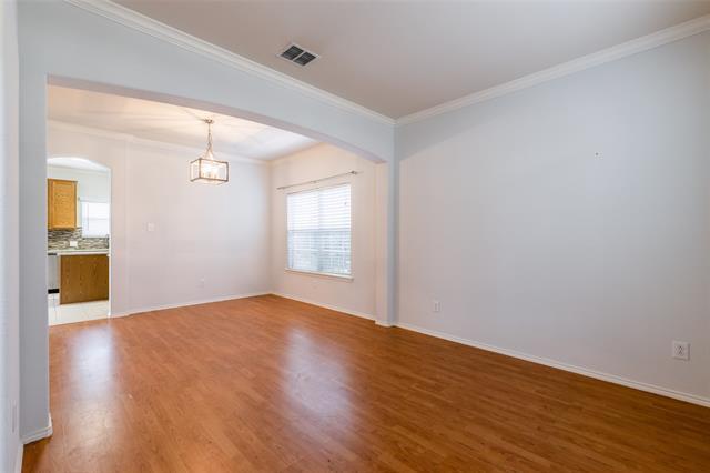 Building Photo - 8417 Robertson Dr