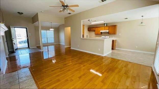 Building Photo - 3516 Valley Forge Dr